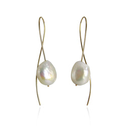 Curved pearl earrings 9ct gold